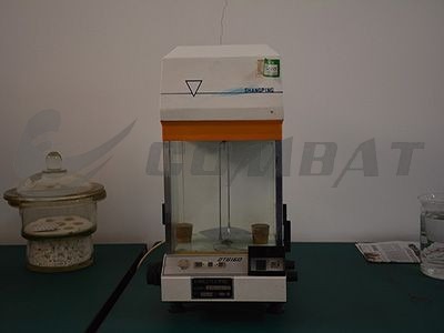 11.Single Disc Analytical Balance
